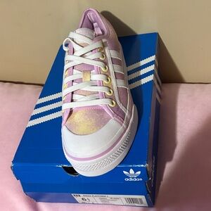 Adidas Nizza Platform
HQ9992 Pink Yellow Youth size 6.5 or women’s 8 Sneakers